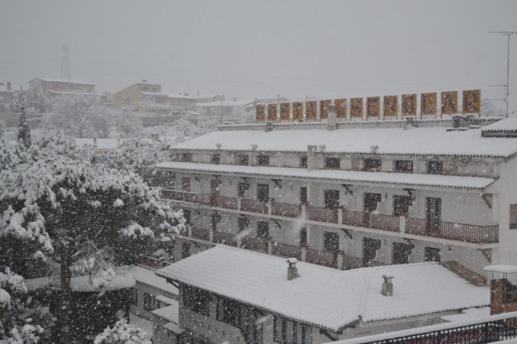 Hostal Del Senglar Ла-Эсплуга-де-Франколи Экстерьер фото