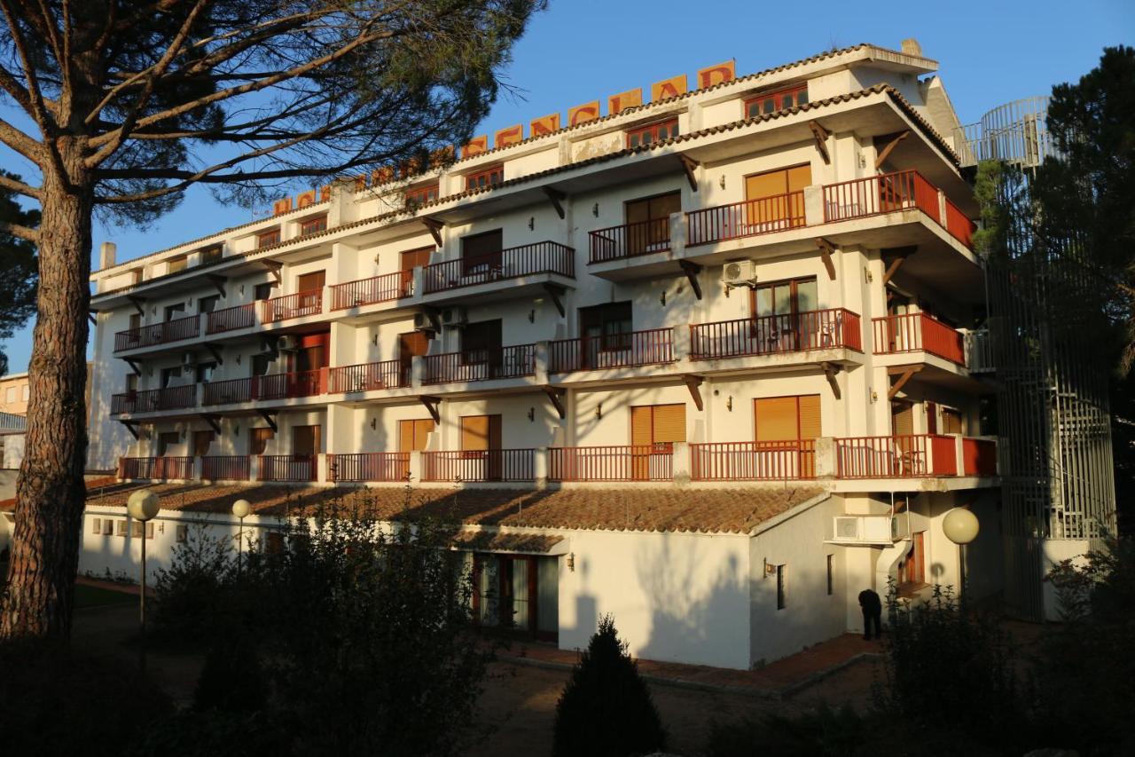 Hostal Del Senglar Ла-Эсплуга-де-Франколи Экстерьер фото