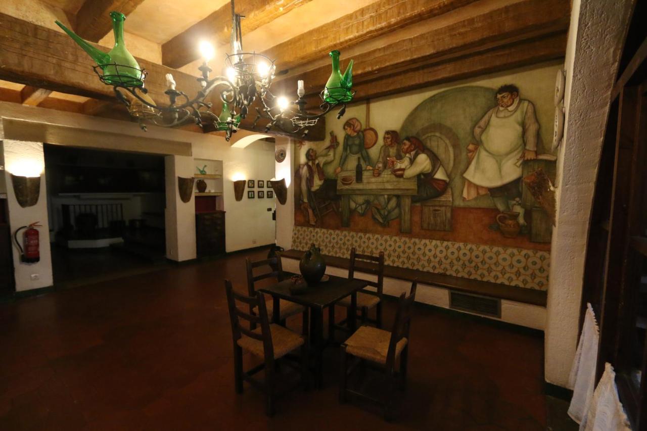 Hostal Del Senglar Ла-Эсплуга-де-Франколи Экстерьер фото